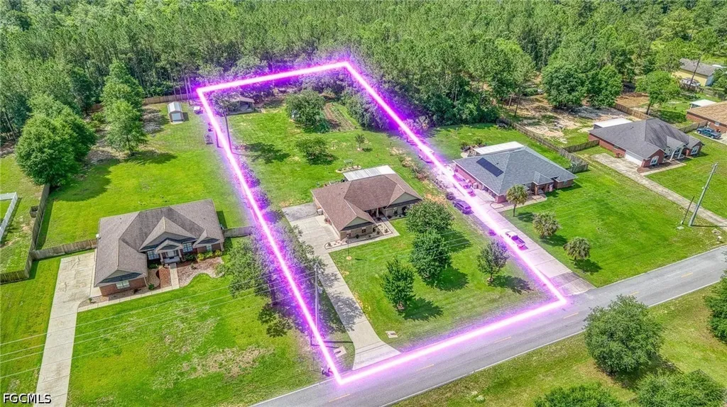 9915 Nichols Lake Road Milton FL 32583