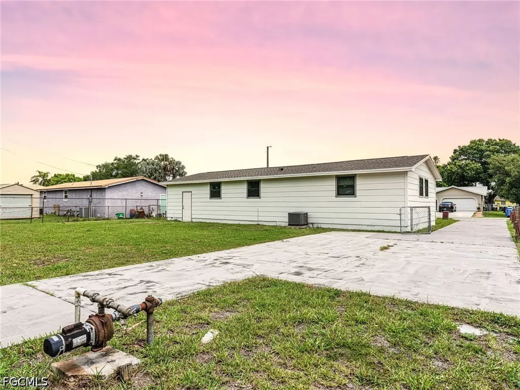 1028 Kentucky Avenue Clewiston FL 33440