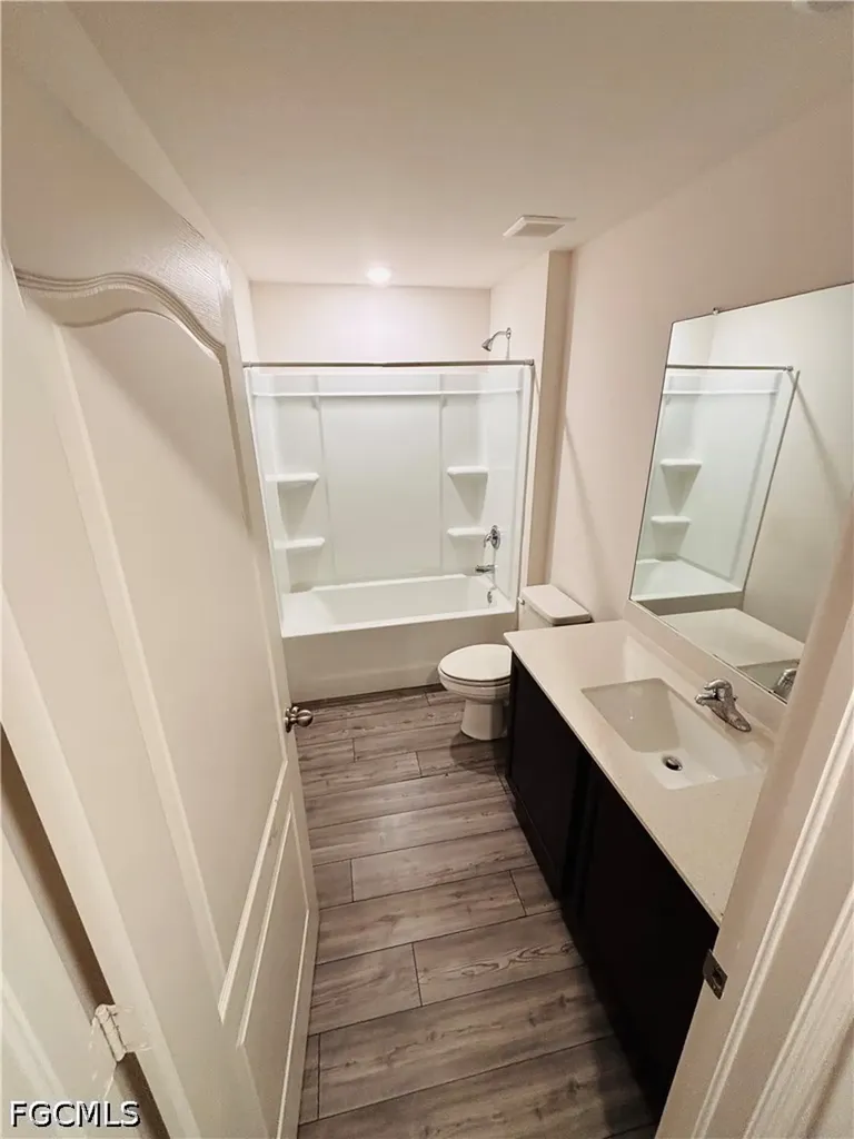 244 Loadstar Street Fort Myers FL 33913