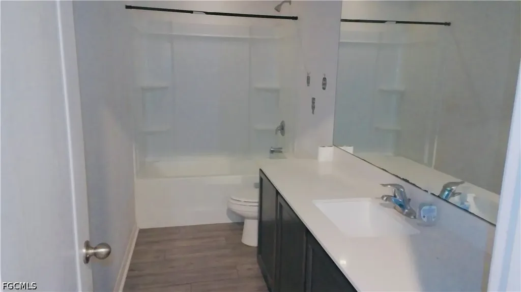 244 Loadstar Street Fort Myers FL 33913