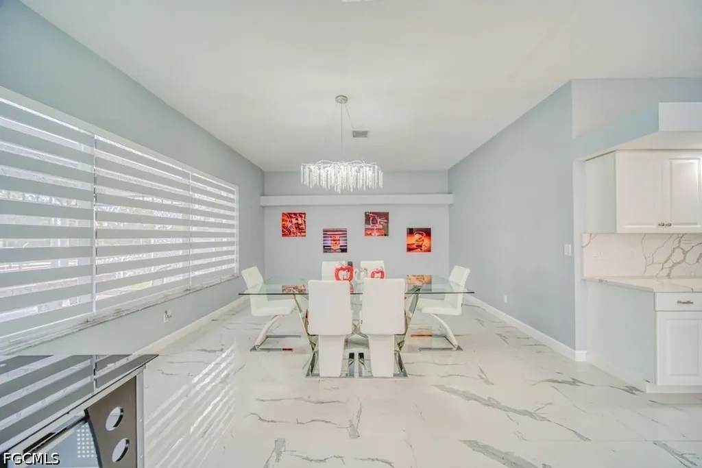 946 SE 23rd Place Cape Coral FL 33990