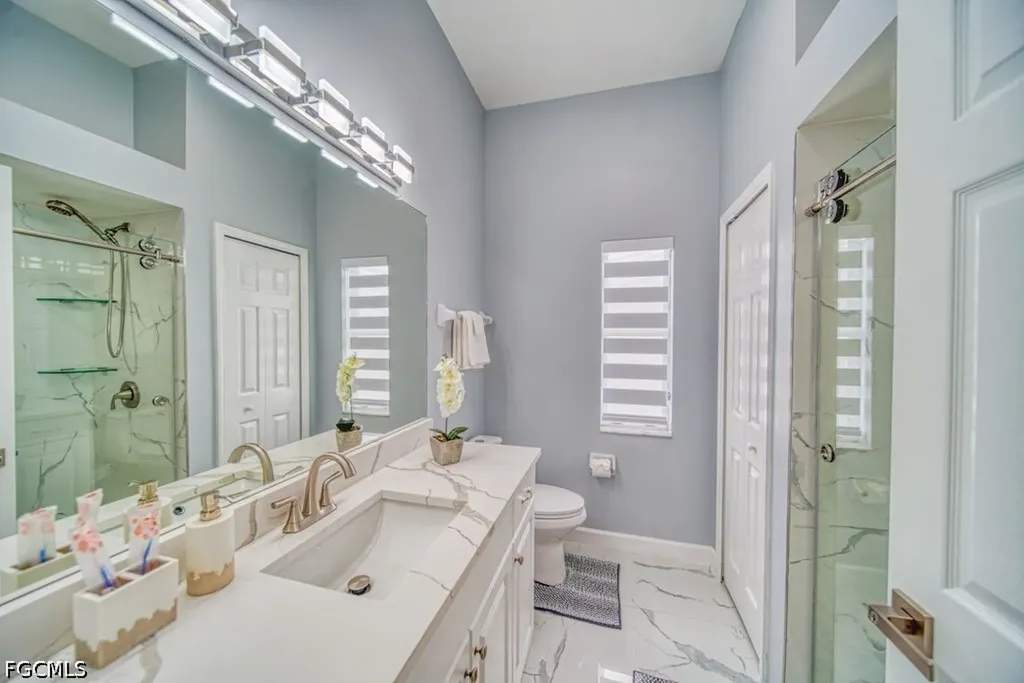 946 SE 23rd Place Cape Coral FL 33990