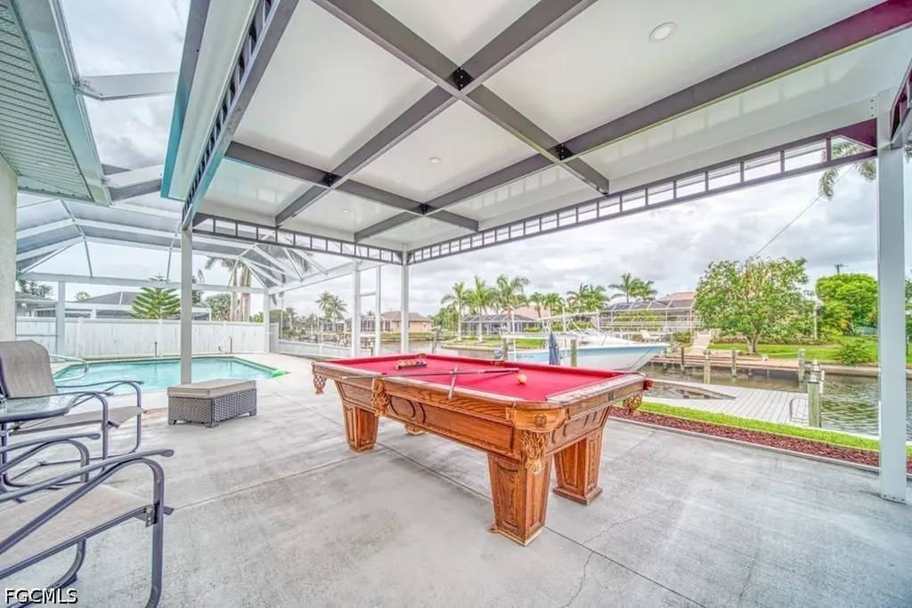 946 SE 23rd Place Cape Coral FL 33990