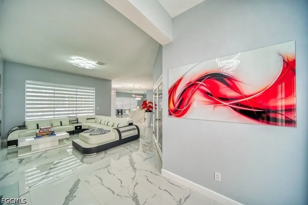 946 SE 23rd Place Cape Coral FL 33990