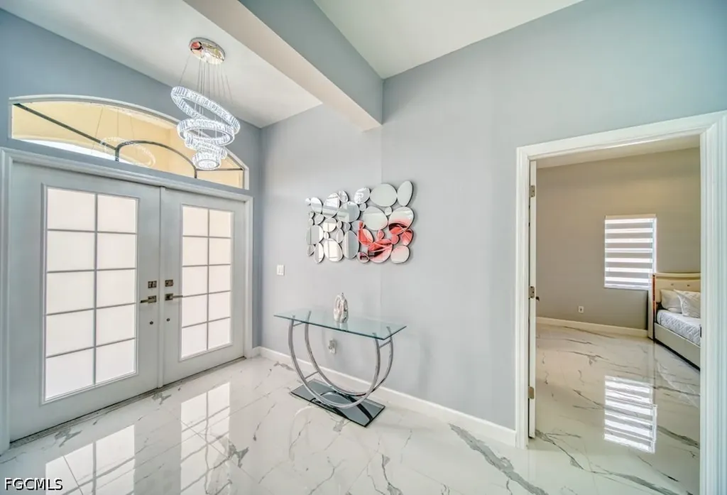 946 SE 23rd Place Cape Coral FL 33990