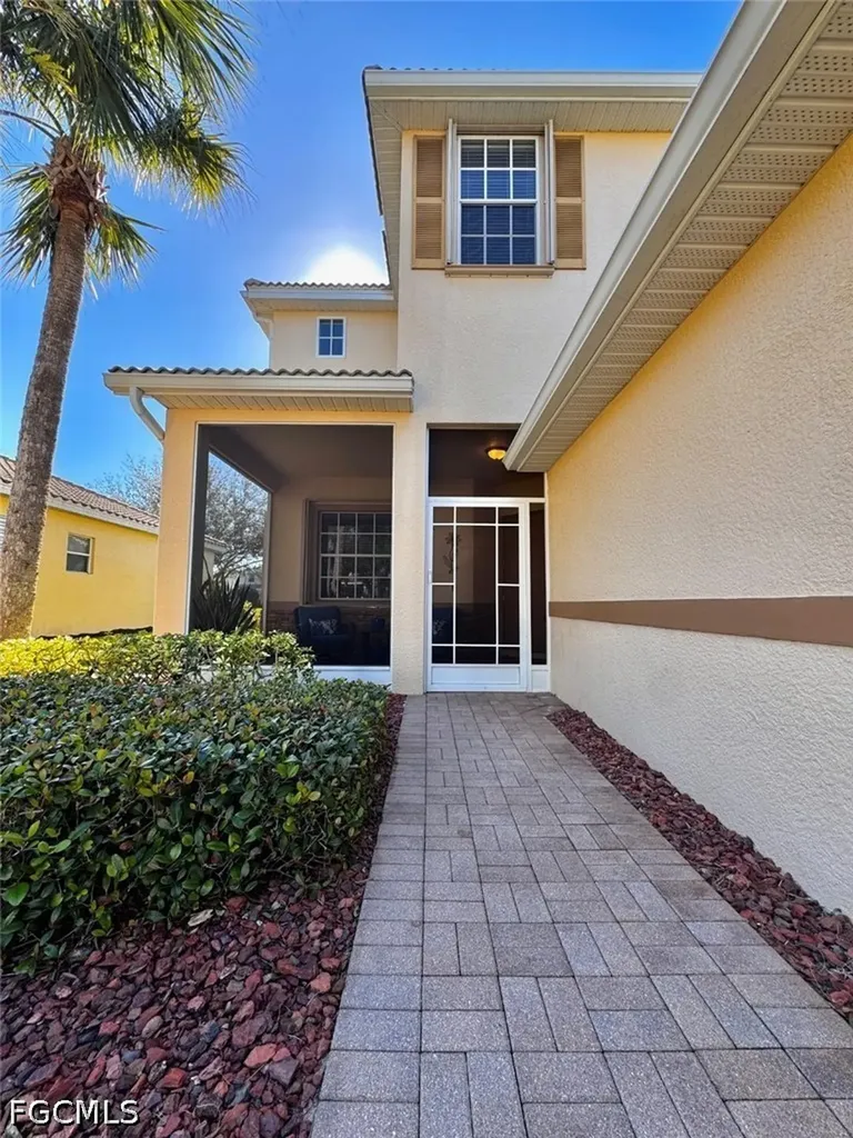 2560 Keystone Lake Drive Cape Coral FL 33909