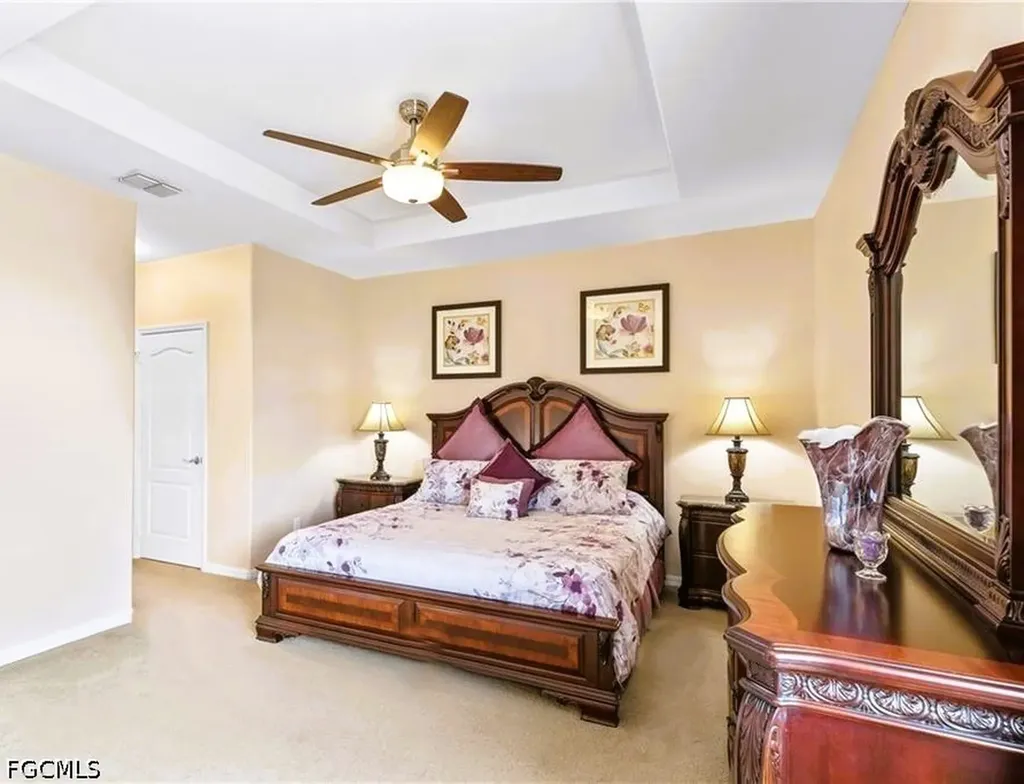 2560 Keystone Lake Drive Cape Coral FL 33909