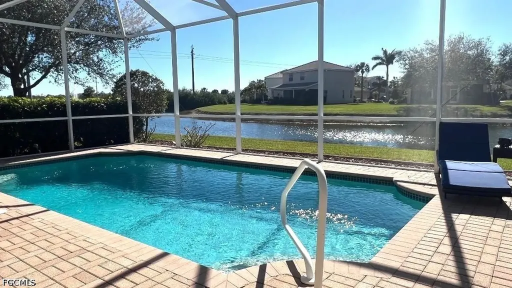 2560 Keystone Lake Drive Cape Coral FL 33909
