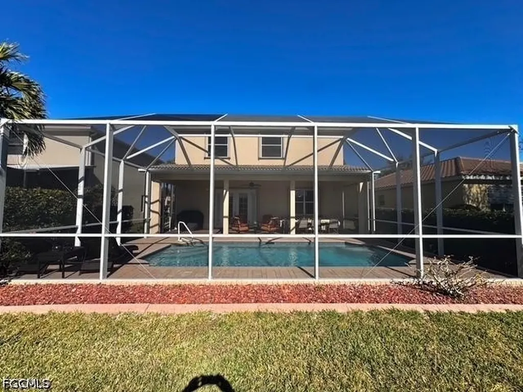 2560 Keystone Lake Drive Cape Coral FL 33909