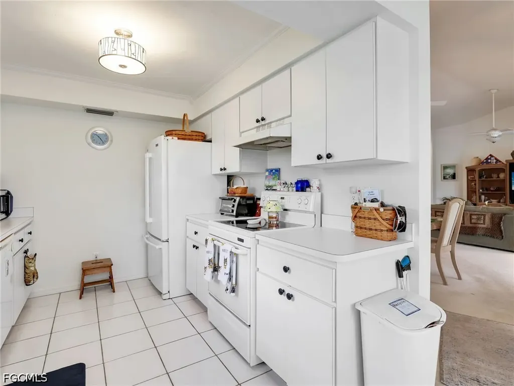 221 SE 10th Terrace Cape Coral FL 33990