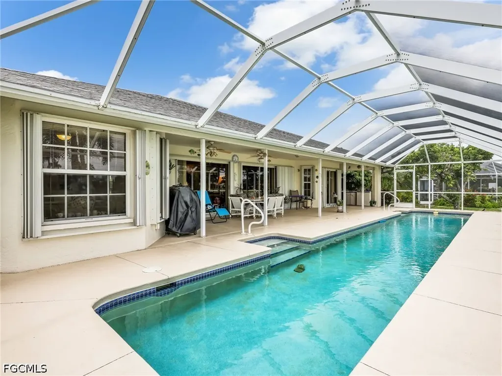 221 SE 10th Terrace Cape Coral FL 33990