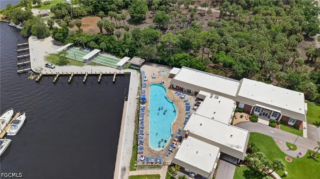 14527 Paul Revere Loop North Fort Myers FL 33917