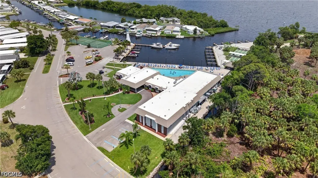14527 Paul Revere Loop North Fort Myers FL 33917