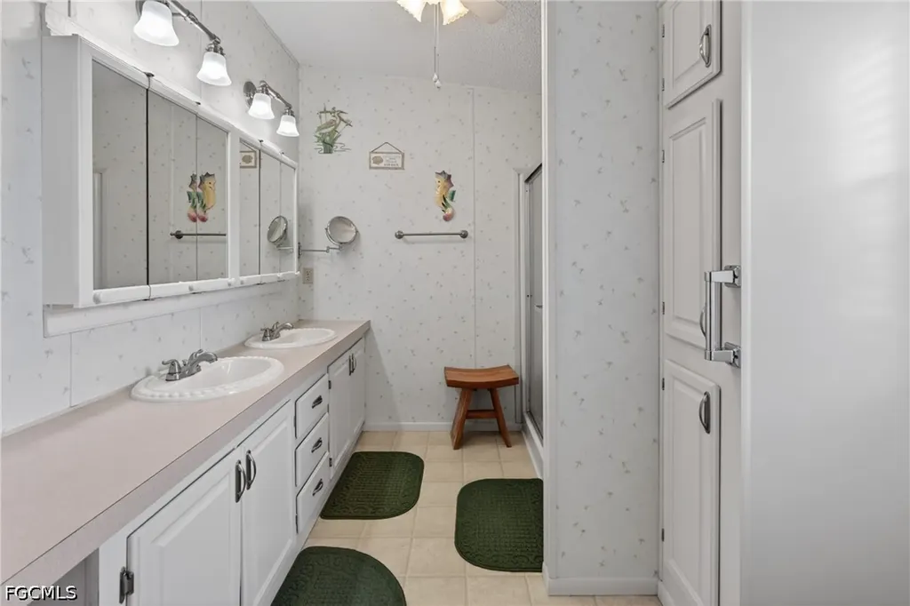 14527 Paul Revere Loop North Fort Myers FL 33917