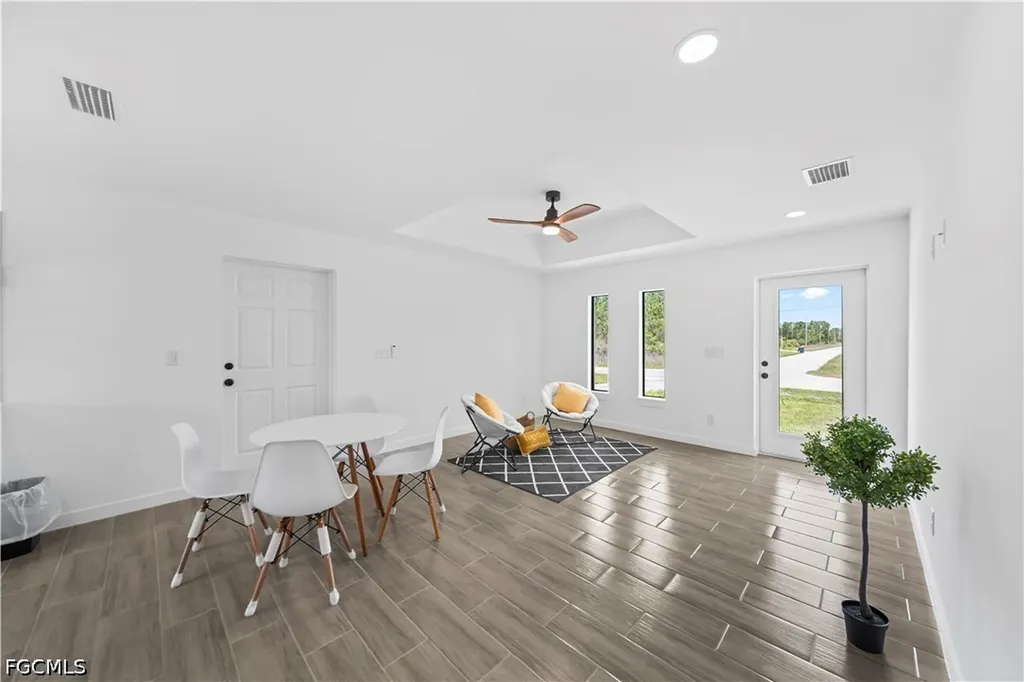 908 Capetown Avenue Lehigh Acres FL 33974
