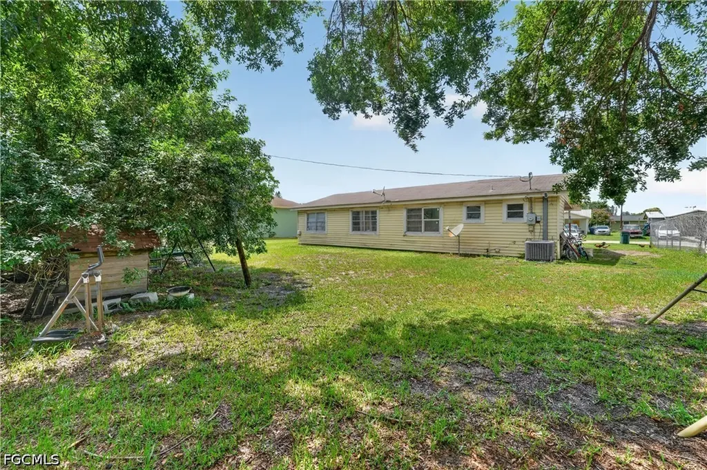 1132 Kentucky Avenue Clewiston FL 33440