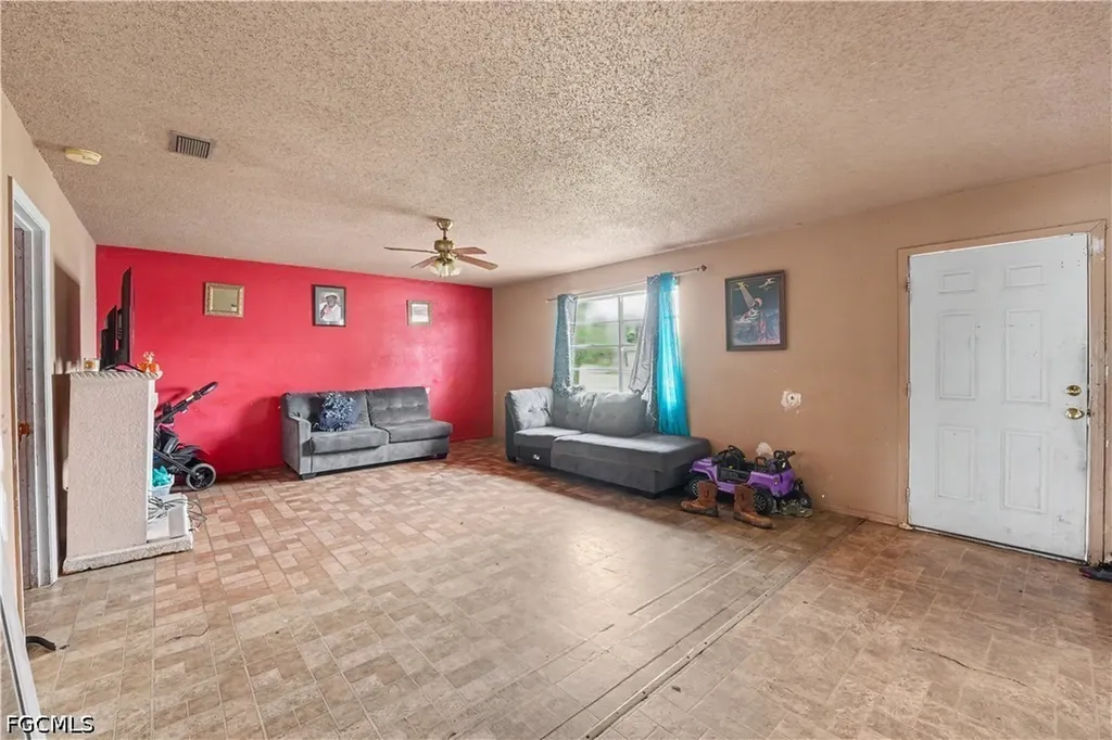 1132 Kentucky Avenue Clewiston FL 33440