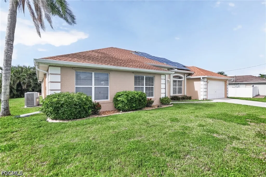 Cape Coral FL, 1817 SW 22nd Lane