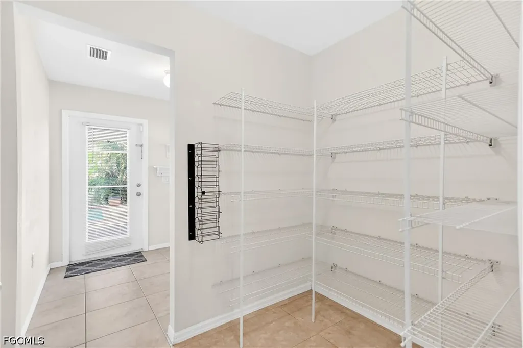 1817 SW 22nd Lane Cape Coral FL 33991