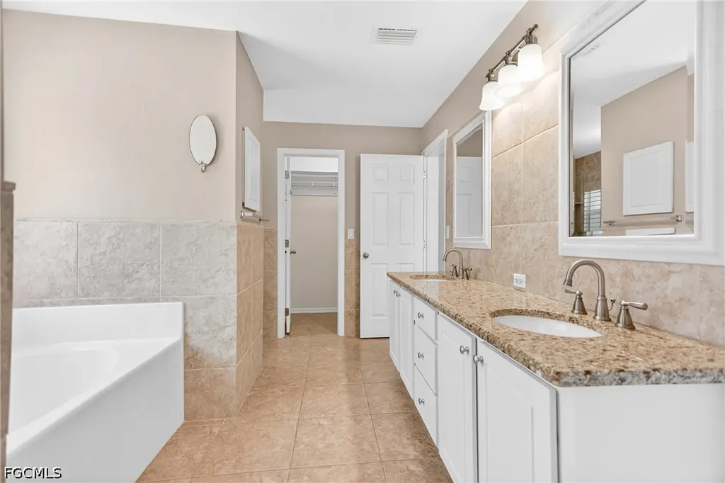 1817 SW 22nd Lane Cape Coral FL 33991