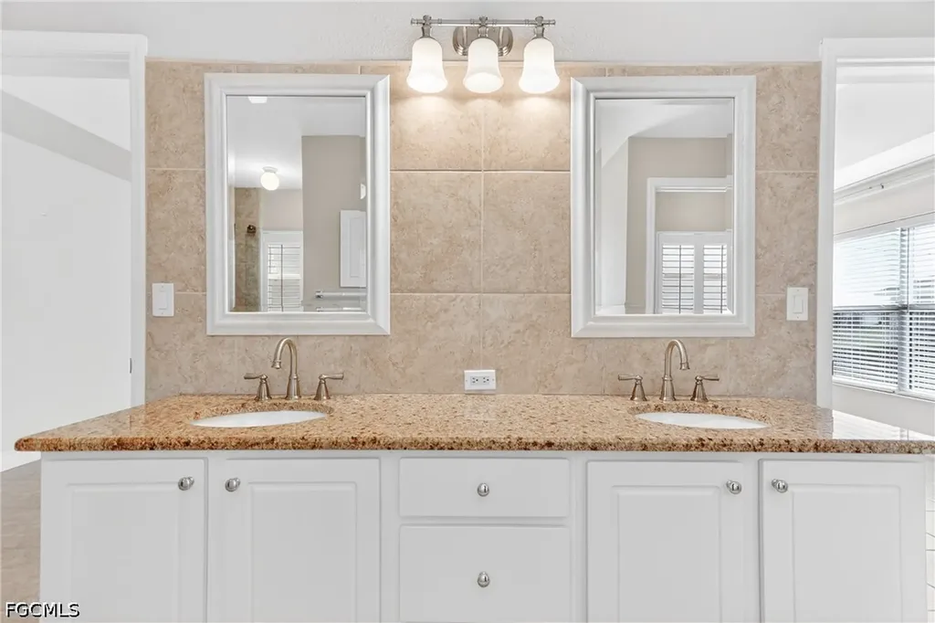 1817 SW 22nd Lane Cape Coral FL 33991