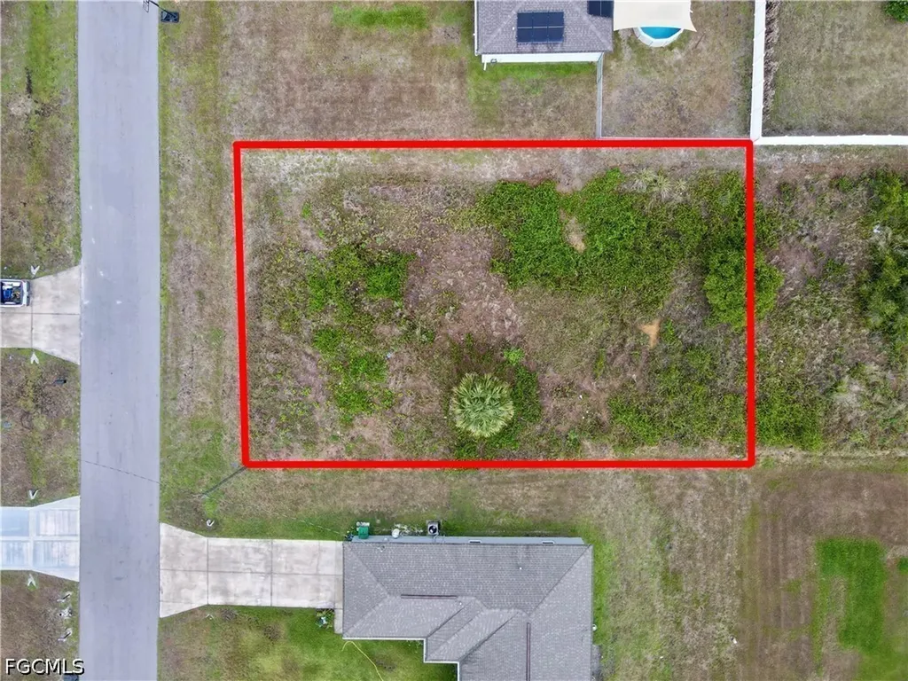 9042 Green Circle Labelle FL 33935
