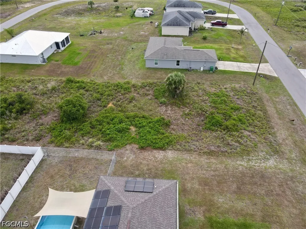 9042 Green Circle Labelle FL 33935