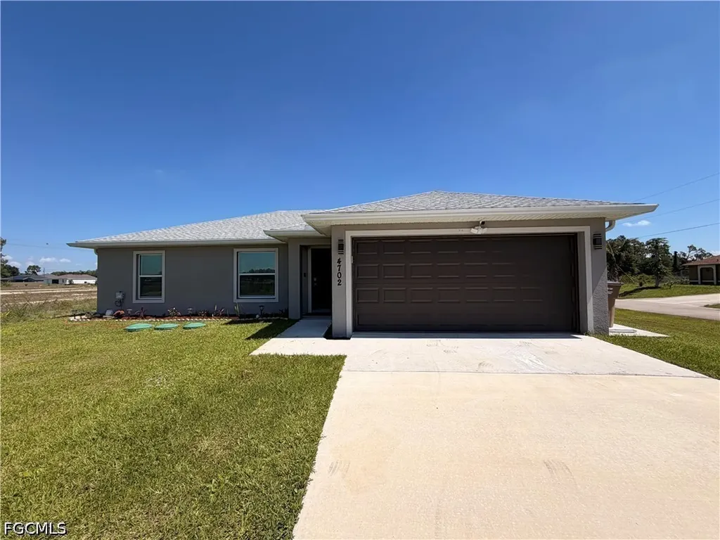 4702 Loraine Avenue S Lehigh Acres FL 33976