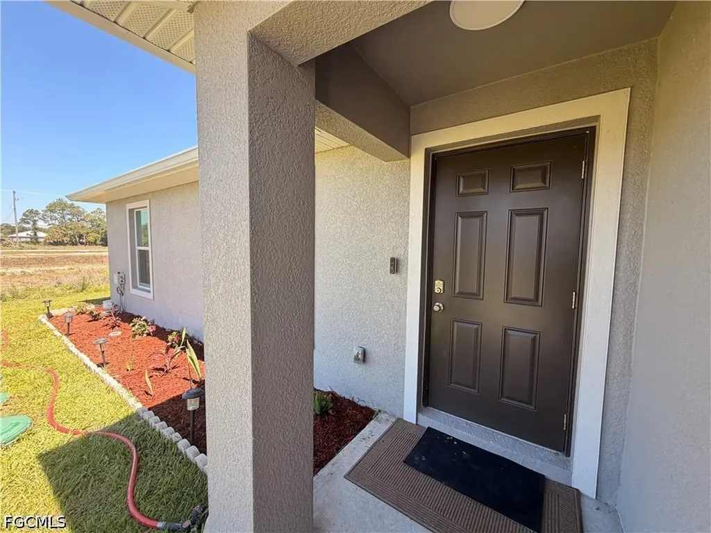 4702 Loraine Avenue S Lehigh Acres FL 33976