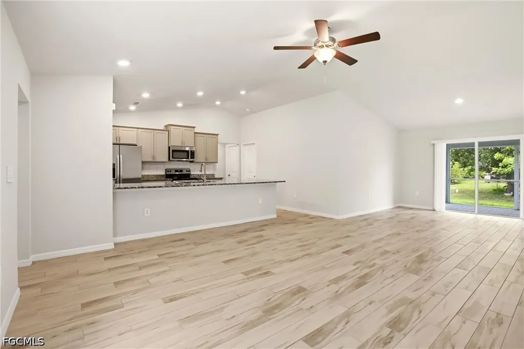 1024 NE 33rd Lane Cape Coral FL 33909