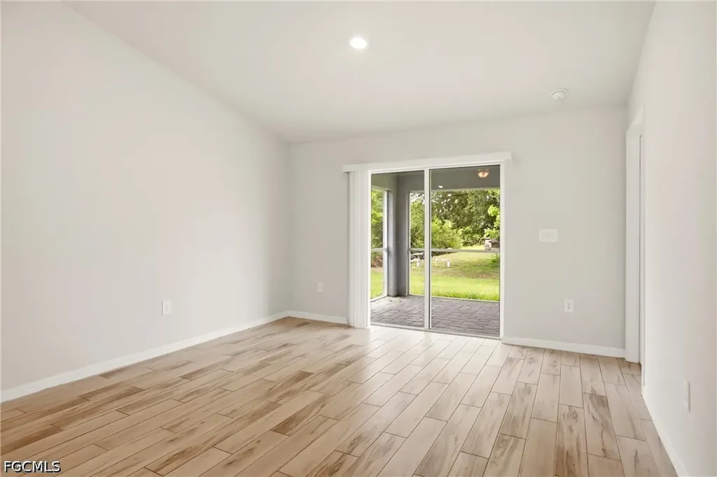 1024 NE 33rd Lane Cape Coral FL 33909