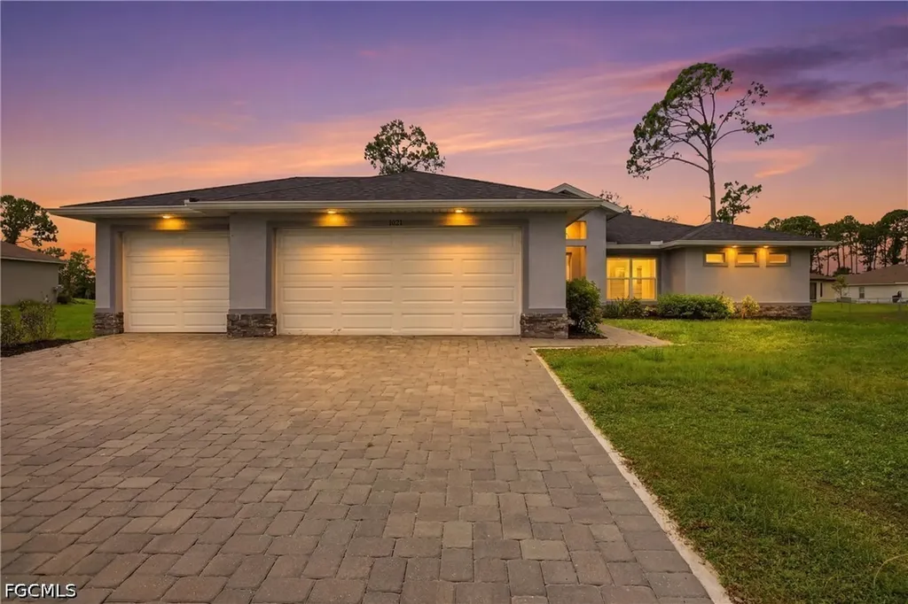 1024 NE 33rd Lane Cape Coral FL 33909