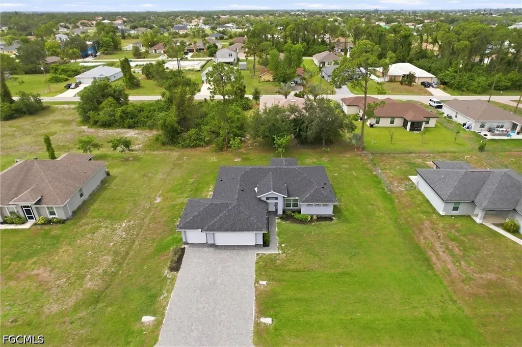 1024 NE 33rd Lane Cape Coral FL 33909