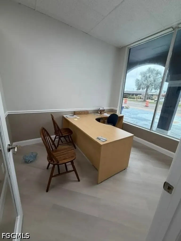 1335 Cape Coral Parkway E Cape Coral FL 33904