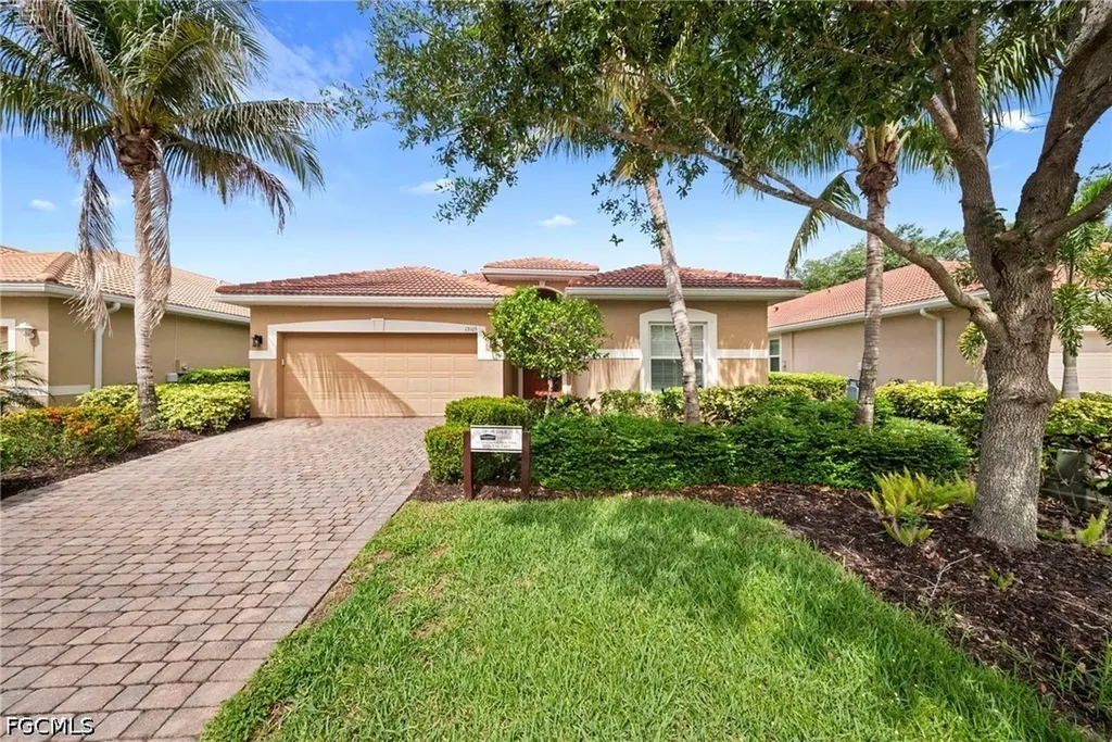 13105 Silver Thorn Loop North Fort Myers FL 33903