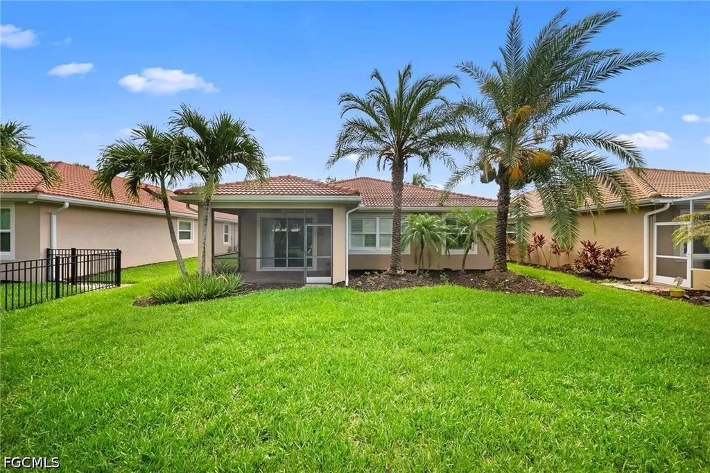 13105 Silver Thorn Loop North Fort Myers FL 33903