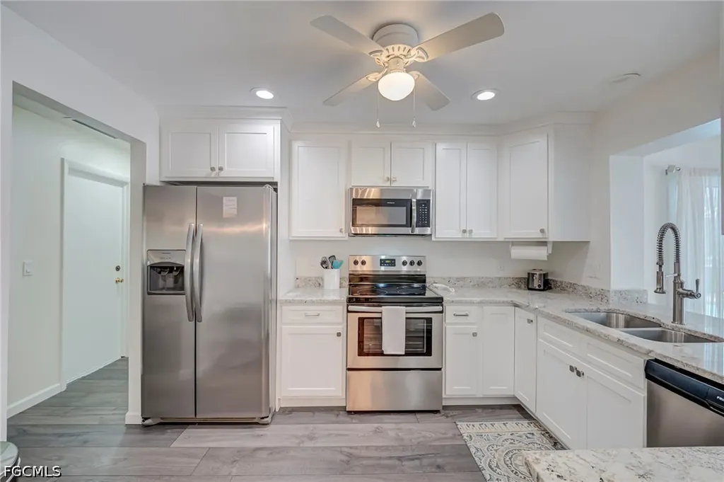 1914 Ottersrest Lane Cape Coral FL 33990