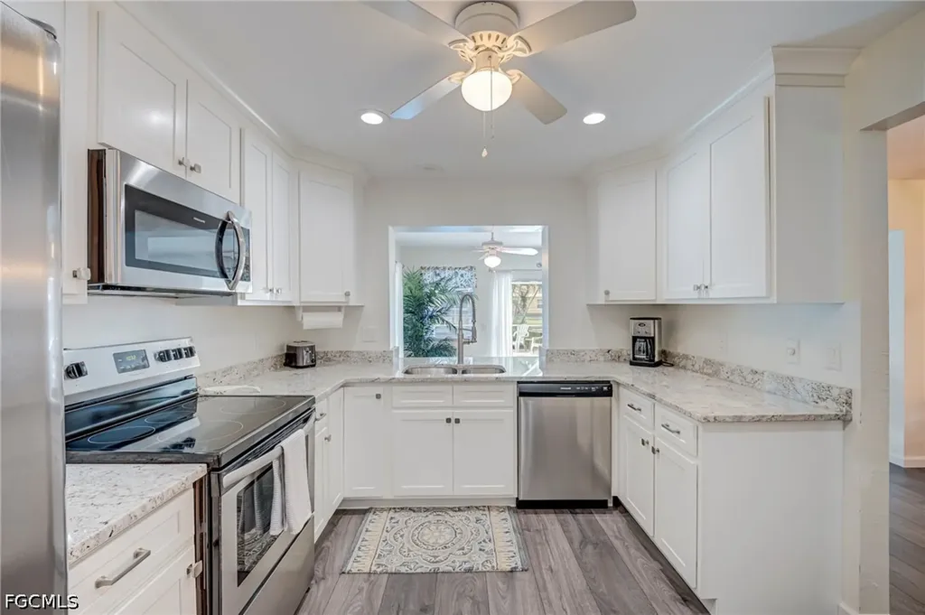 1914 Ottersrest Lane Cape Coral FL 33990