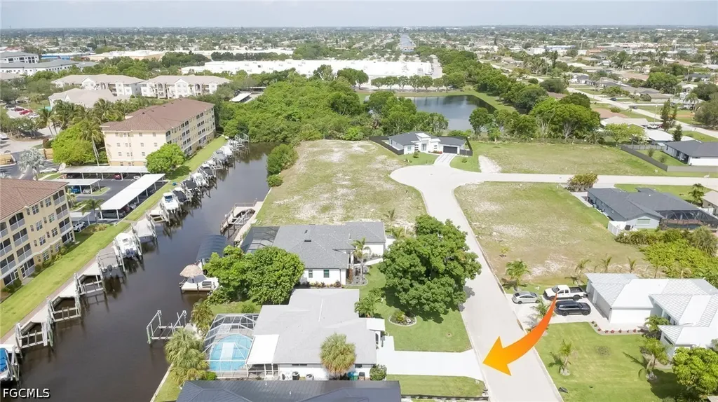 1914 Ottersrest Lane Cape Coral FL 33990
