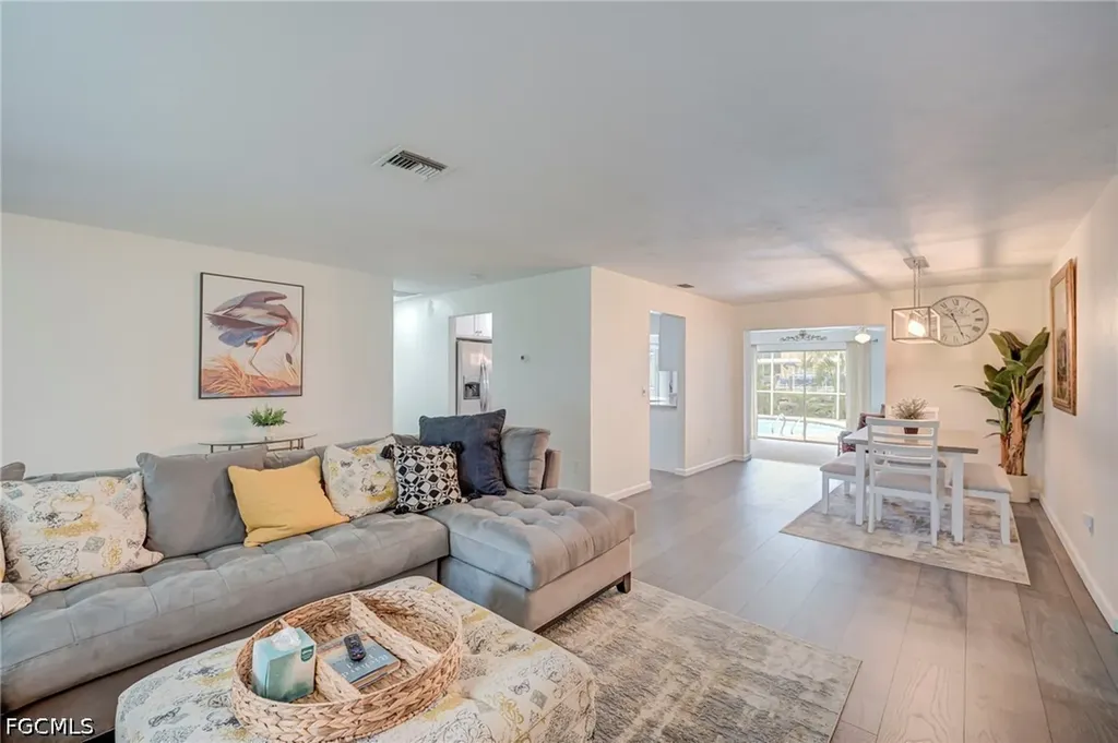 1914 Ottersrest Lane Cape Coral FL 33990