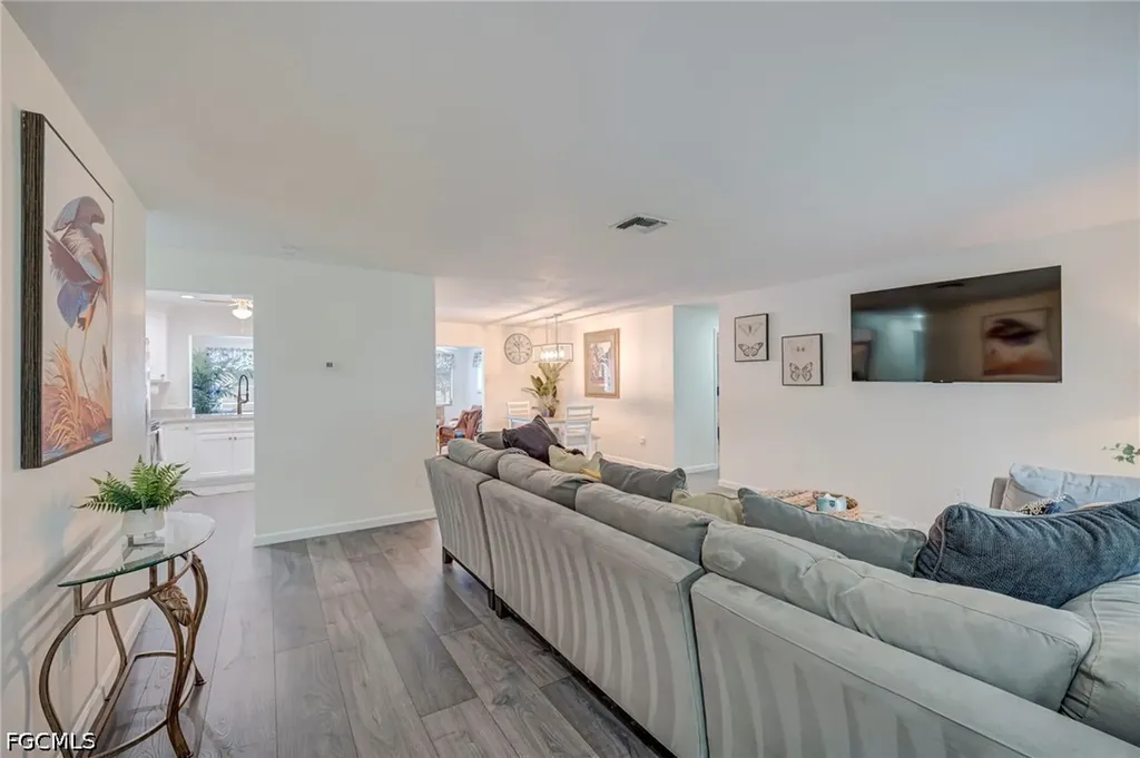 1914 Ottersrest Lane Cape Coral FL 33990
