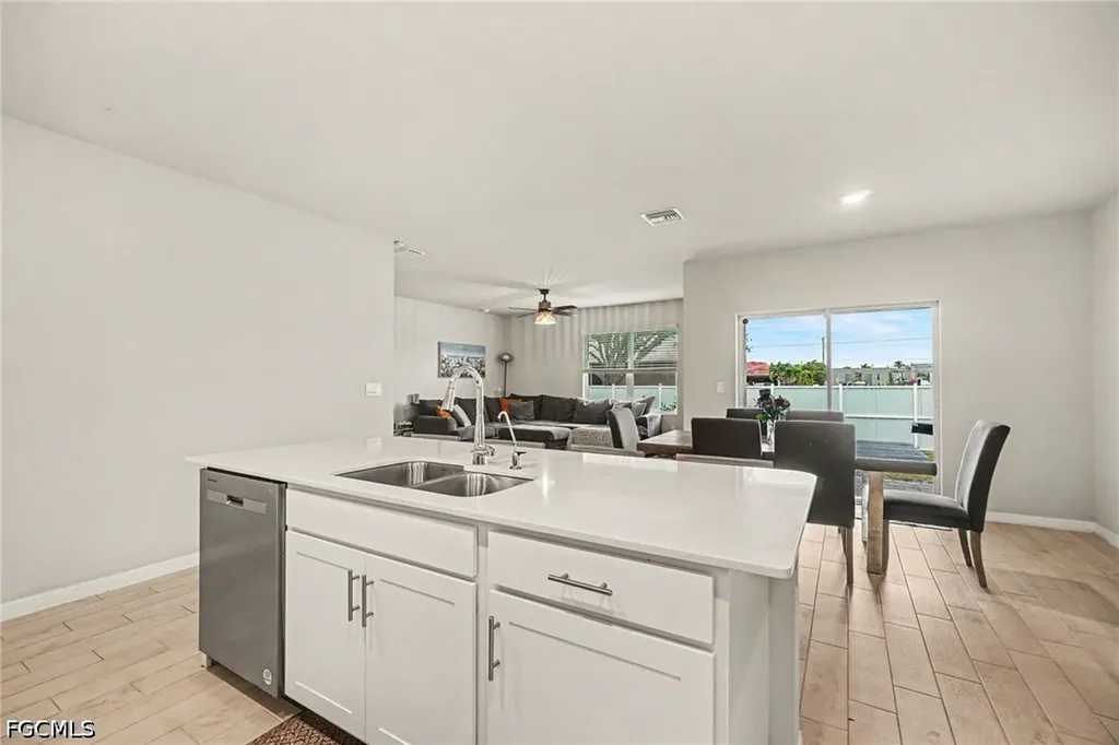 2045 NW 7th Street Cape Coral FL 33993