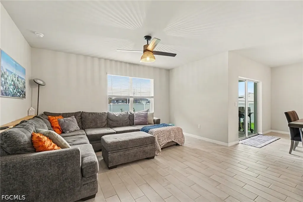 2045 NW 7th Street Cape Coral FL 33993