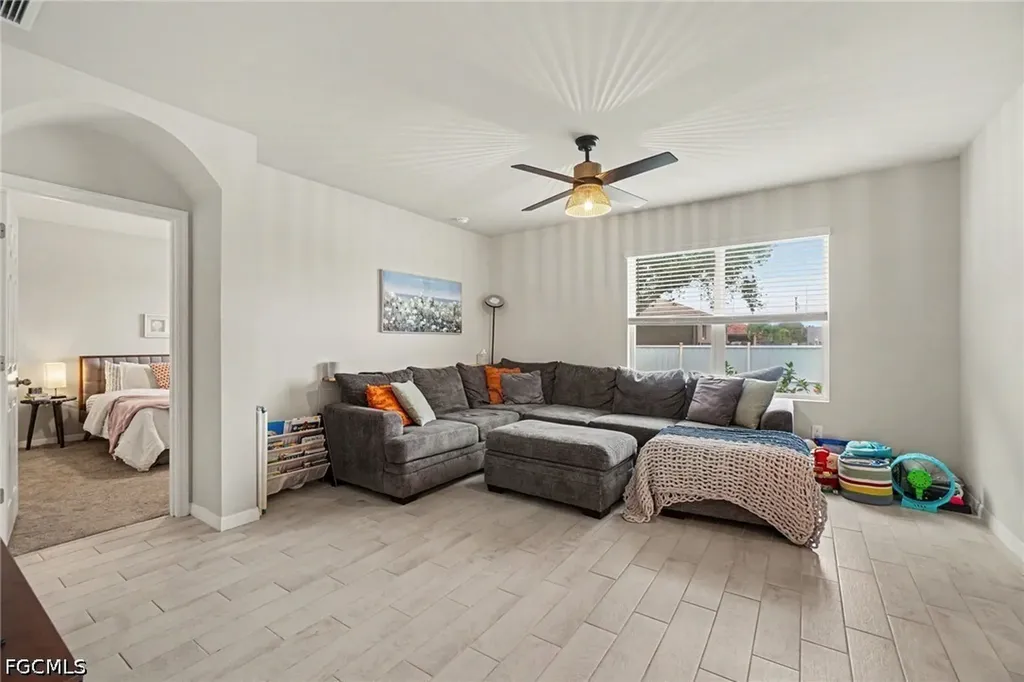 2045 NW 7th Street Cape Coral FL 33993