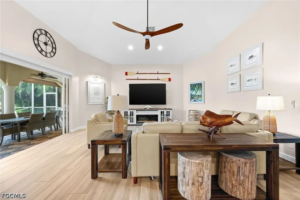 2106 SE 20th Lane Cape Coral FL 33990