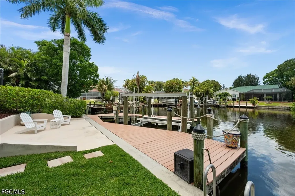 2106 SE 20th Lane Cape Coral FL 33990