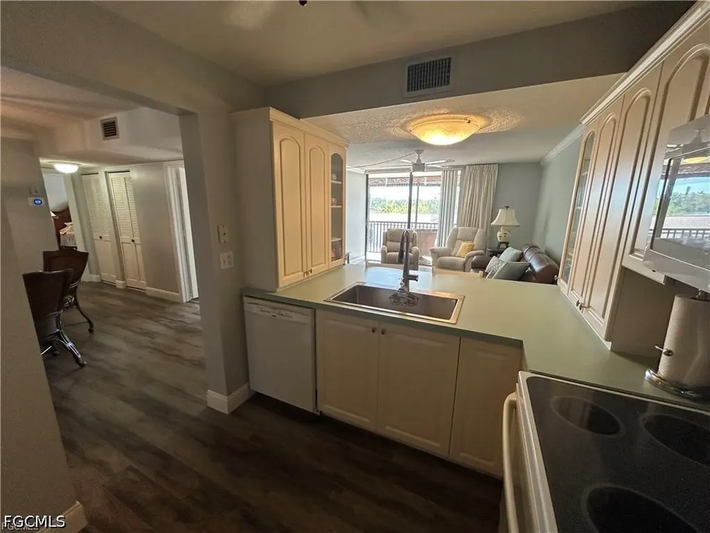 3490 N Key Drive North Fort Myers FL 33903