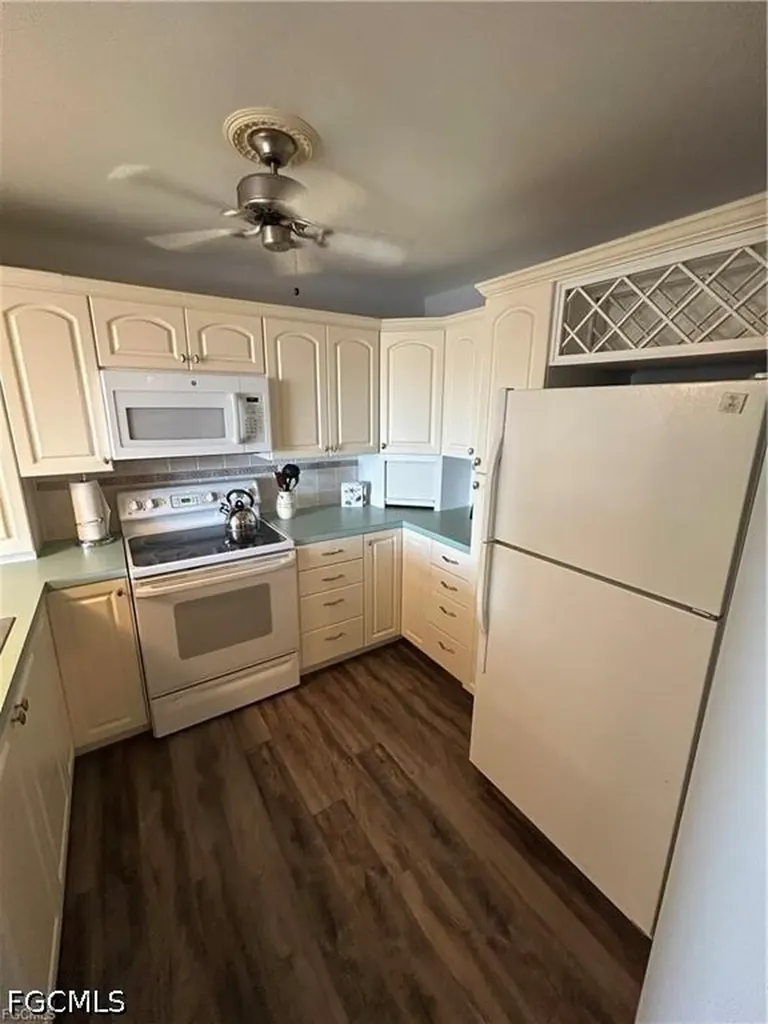 3490 N Key Drive North Fort Myers FL 33903