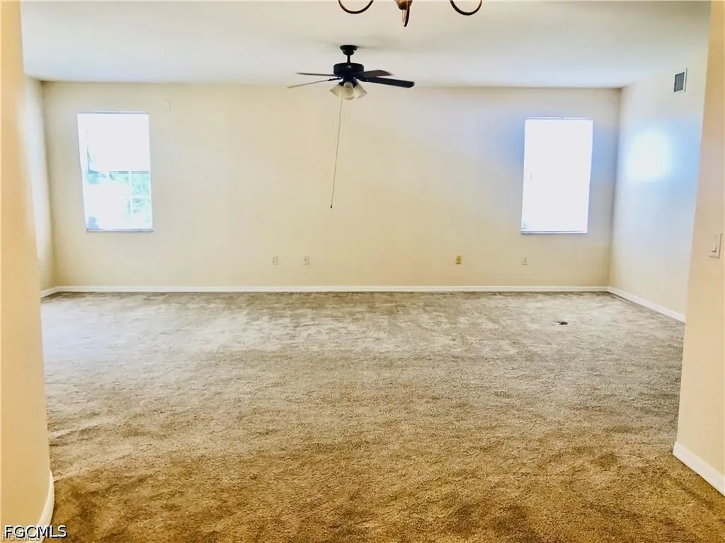 1101 Van Loon Commons Circle Cape Coral FL 33909