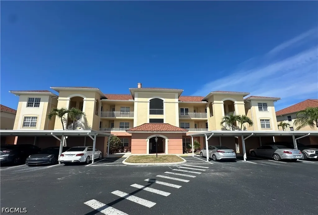 1101 Van Loon Commons Circle Cape Coral FL 33909